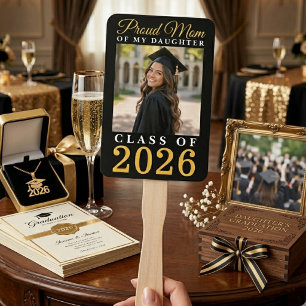 Abanico Foto de último año de hija orgullosa madre en negr