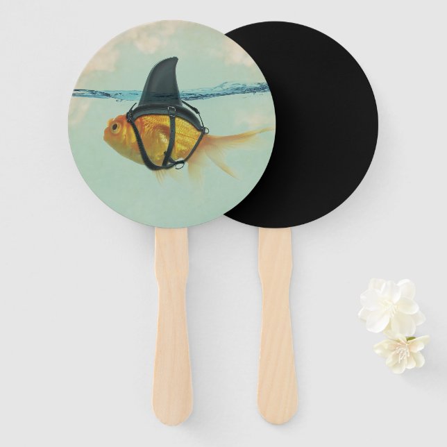 Abanico Goldfish with a Shark Fin (Anverso y reverso)