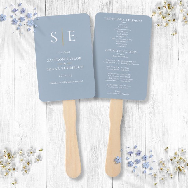 Abanico Programa De Boda En Monograma Dusty Blue Y Gold (Dusty Blue And Gold Monogram Wedding Program Hand Fan)