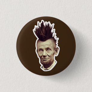 Abe con un botón del Mohawk