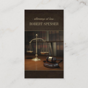 Abogados en la tarjeta del notario de la escala de