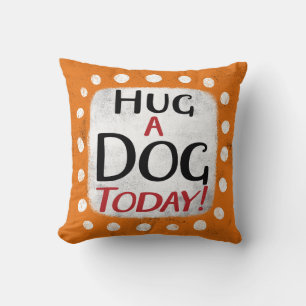 Abrazarse De Perro Hoy Cojín decorativo
