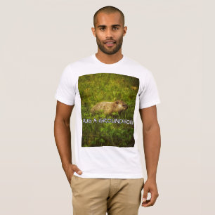 Abrazo de una camiseta de manicón