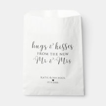 Abrazos y besos de las nuevas bolsas de Mr. y Mrs.