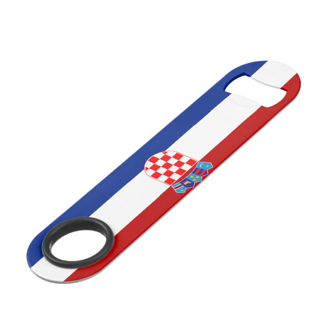 Abrebotellas De Bar Bandera de Croacia (Ángulo frontal)