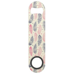 Abrebotellas De Bar Rosa y modelo étnico púrpura de la pluma