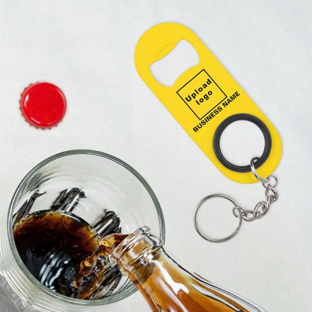 Abrebotellas De Llavero Apertura de botellas y cadena de llaves amarillas  (Your business name and logo on yellow bottle opener with keychain.)