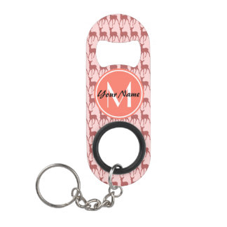Abrebotellas De Llavero Deer de salmón rosa monogramado, nombre personaliz