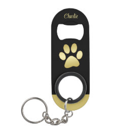 Abrebotellas De Llavero Paw dorada de perro brillante sobre fondo negro