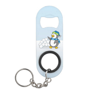 Abrebotellas De Llavero Pingüino pequeño con bolas de nieve agitando el bo