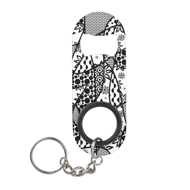 Abrebotellas De Llavero Remiendo negro y blanco 03 del modelo (Anverso)