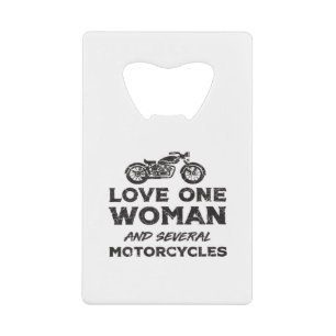 Abrebotellas De Tarjeta De Crédito Ama a una mujer y varias motocicletas esencial