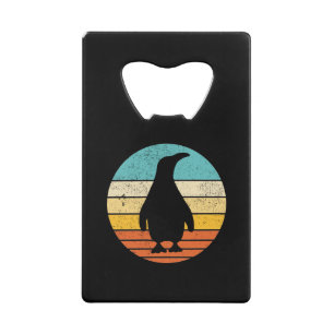 Abrebotellas De Tarjeta De Crédito Amanecer de la época de la retro del pingüino