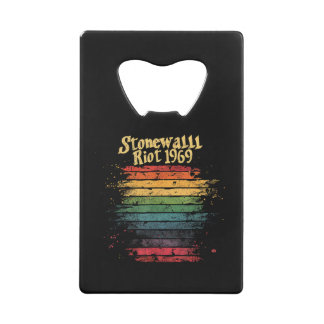 Abrebotellas De Tarjeta De Crédito Bandera de arcoíris del Mes del Orgullo Gay muro d