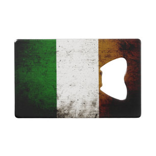 Abrebotellas De Tarjeta De Crédito Bandera negra de Irlanda del Grunge
