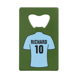 Abrebotellas De Tarjeta De Crédito Camisa de fútbol en cielo claro azul