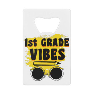 Abrebotellas De Tarjeta De Crédito Camiseta Vibraciones de Regreso a la Escuela 1er G