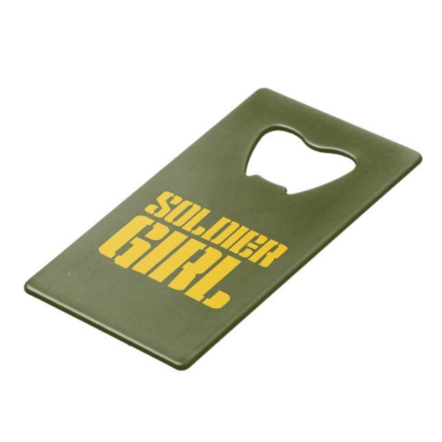 ABREBOTELLAS DE TARJETA DE CRÉDITO CHICA SOLDIER (Ángulo frontal)