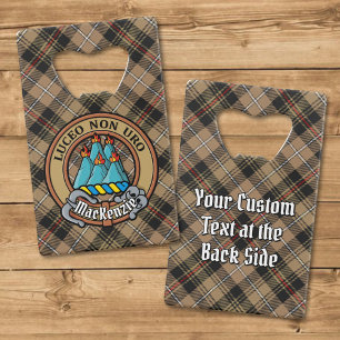 Abrebotellas De Tarjeta De Crédito Clan MacKenzie Escudo sobre Brown Hunting Tartán