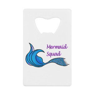 Abrebotellas De Tarjeta De Crédito Cola de sirena azul de Mermaid Squad en un abrebot