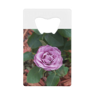 Abrebotellas De Tarjeta De Crédito Foto de un rosa de color lavanda