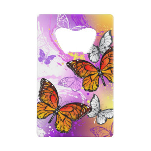 Abrebotellas De Tarjeta De Crédito Mariposas monarcas en fondo morado