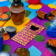 Patrón de triángulos rosa y amarillo