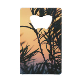 Abrebotellas De Tarjeta De Crédito Vegetación al atardecer