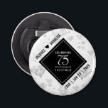 Abrebotellas Elegante 75° Aniversario del Boda del Diamante<br><div class="desc">¡Celebre el 75 aniversario del boda de diamantes con este elegante abrebotellas! Las elegantes letras en blanco y negro con estilizados detalles de diamante sobre un fondo blanco le dan un toque memorable a esta ocasión especial y a este extraordinario hito. Personalizar con los nombres de la pareja y años...</div>