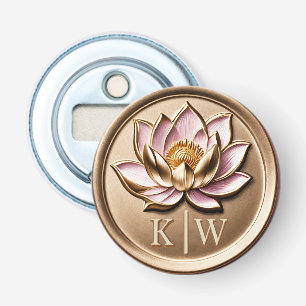 Abrebotellas Elegante Monograma Faux 3D Gilded Pink Lotus Gold