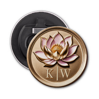 Abrebotellas Elegante Monograma Faux 3D Gilded Pink Lotus Gold