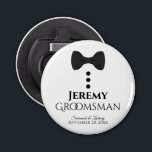 Abrebotellas Fun Groomsman Wedding Favor del zapato negro Tuxed<br><div class="desc">Este divertido abrebotellas le hace un maravilloso regalo o favor a sus padrinos. Presenta un diseño lindo y divertido con corbata negra y tres botones negros que se parecen a un esmoquin. El texto dice "groomsman" con un lugar para su nombre, los nombres de la pareja y la fecha de...</div>