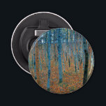 Abrebotellas Gustav Klimt Beech Tree Forest Grove<br><div class="desc">Se basa en obras de arte clásicas de pintura natural de Gustav Klimt, Beech Grove 1, 1902. La obra representa un denso bosque de abedules altos y delgados, con troncos pálidos marcados por líneas oscuras y verticales. El follaje está pintado en tonos azules, verdes y amarillos, lo que añade una...</div>