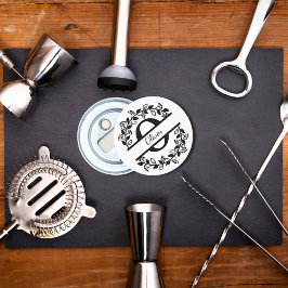 Abrebotellas Modern Black Floral Wreath Split Monogram "O"