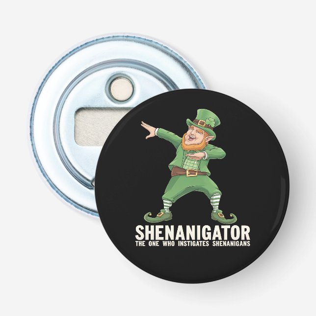 Abrebotellas Shenanigator haciendo Dabbing Duende Día de San Pa (Anverso)