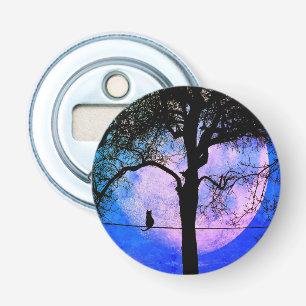 Abrebotellas Un gato negro en una luna llena de cable