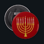Abrebotellas Velas de Menorah Hanukkah elegantes rojas<br><div class="desc">Relieve metalizado de oro falso menorah velas para su celebración de Hanukkah. Ilustracion menorah caprichoso con estrellas blancas cubiertas de velas celestiales sobre un falso atril de velas menorah dorado. La minimalista menorah elegante estrella Hanukkah ilustró regalos de diseño y productos de papel.</div>