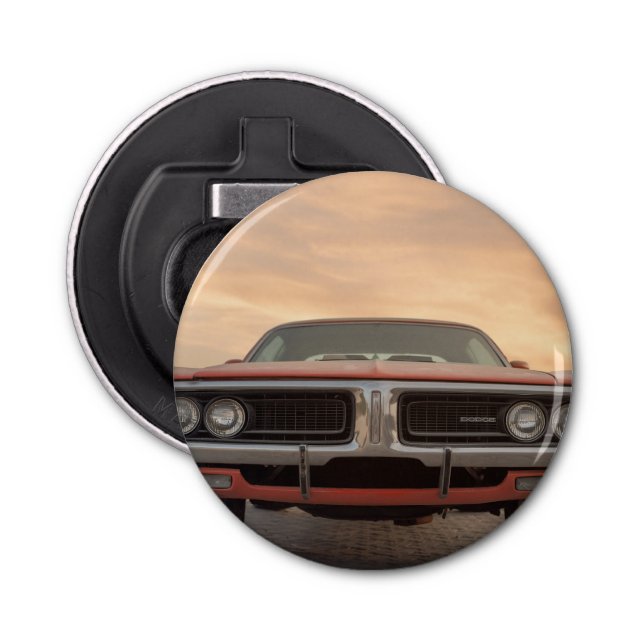 Abrebotellas Vista del atardecer del coche clásico de época (Anverso)