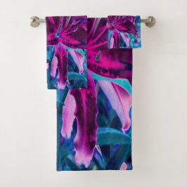 Abstracto púrpura y rosa caliente Flores de lirio 