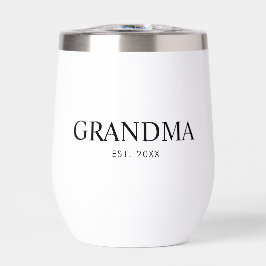 Abuela moderna elegante negra