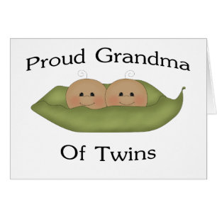 Abuela orgullosa de gemelos