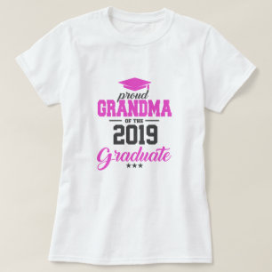 Abuela orgullosa de la camiseta graduada
