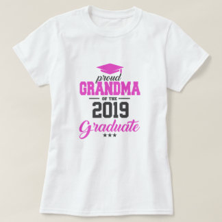 Abuela orgullosa de la camiseta graduada