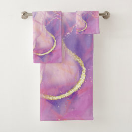 Acabado de mármol rosa y blanco con oro escobillad