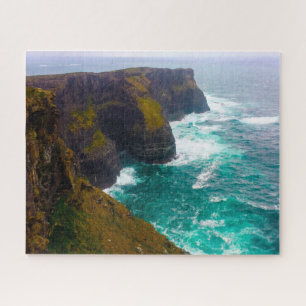 Acantilados con forma de rompecabezas de Moher Irl