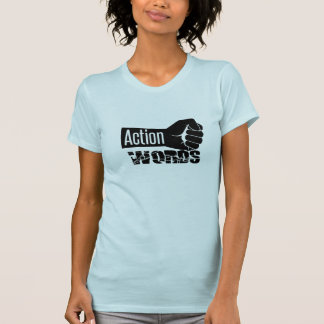 Acción sobre la camiseta de palabras