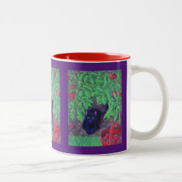 Acechando en la taza de tomates