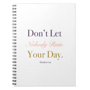 Acento del oro del cuaderno del buen día