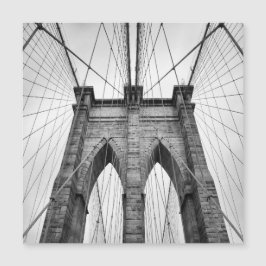 Acercamiento arquitectónico del puente de Brooklyn