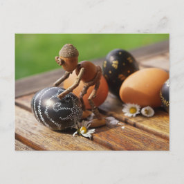 Acorn elf con huevos de Pascua postal de Pascua